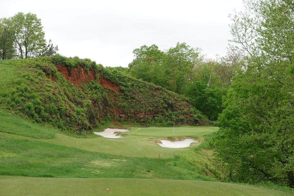 8th Hole at Blessings Golf Club (171 Yard Par 3)